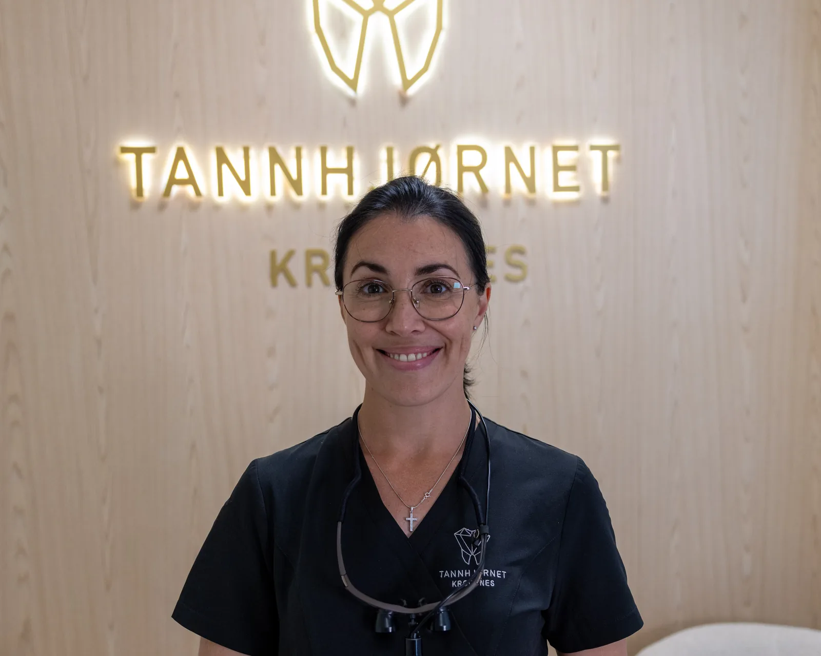 Tannlege Natalya Østrem ved Tannhjørnet Krøgenes